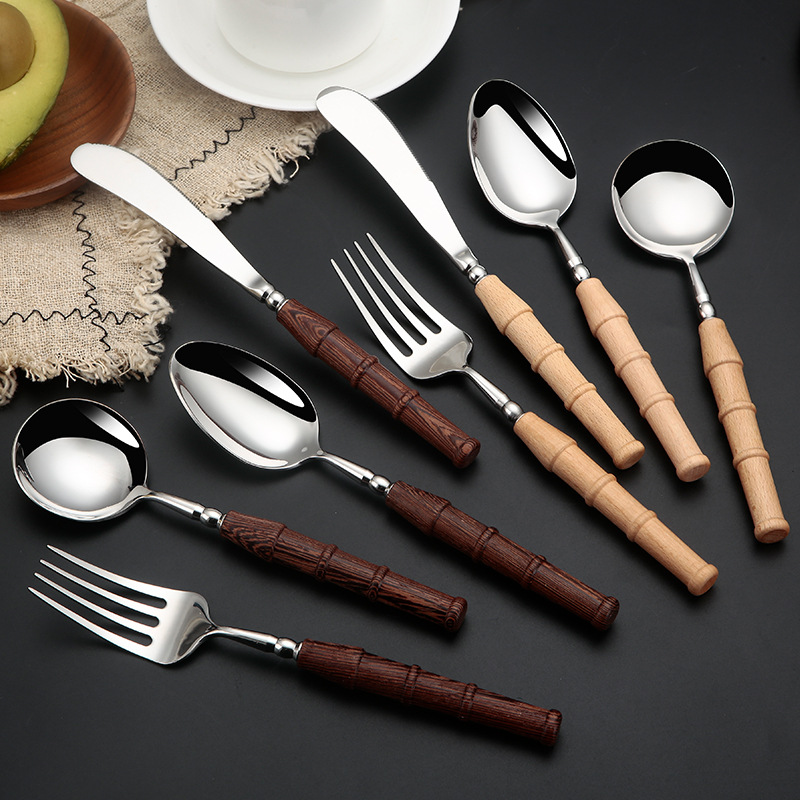 dining utensils